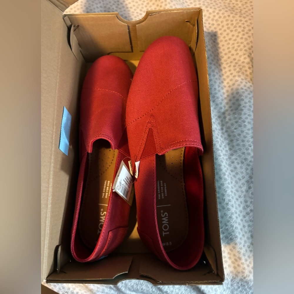 Tom’s red